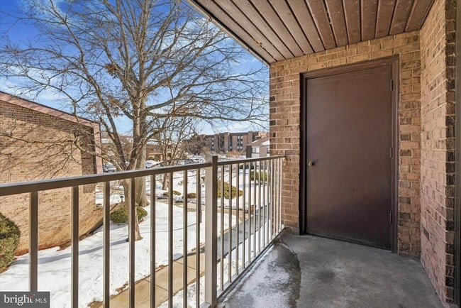 Building Photo - 3204 Delaire Landing Rd