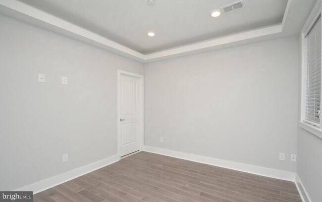 Building Photo - 2562 Frankford Ave