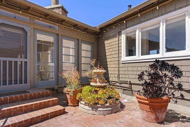 Building Photo - 1654 Camino Del Mar