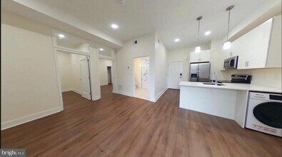 Building Photo - 150 S Independence Mall W