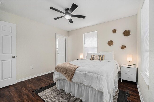 Building Photo - 3704 Carroway St