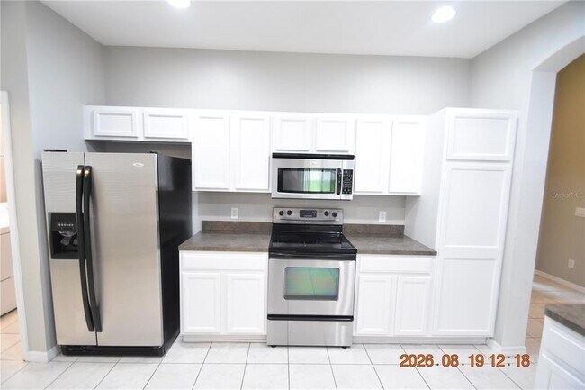 Building Photo - 644 Chesney Dr