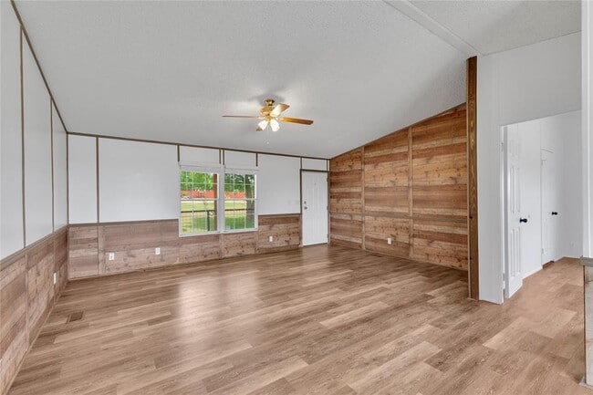 Building Photo - 7012 Bronco Ct