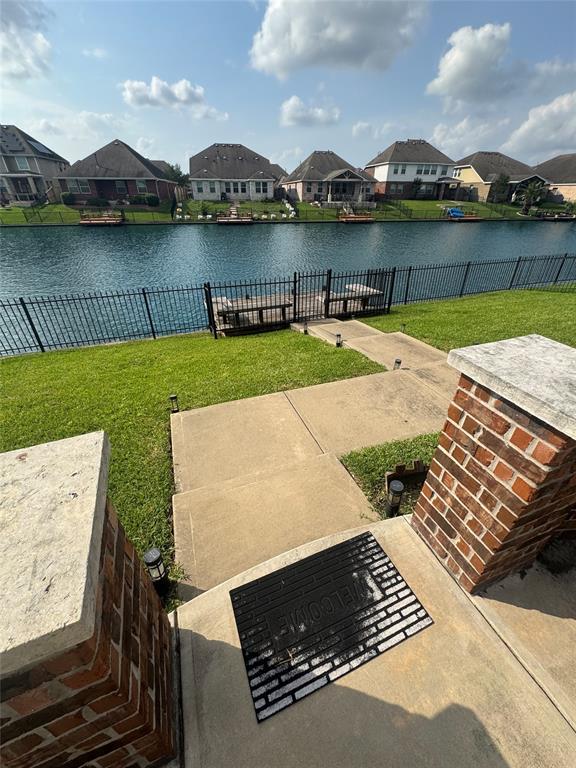 Primary Photo - 2719 Lake Villa Dr