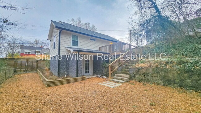 Building Photo - 3610 Anderson Ave