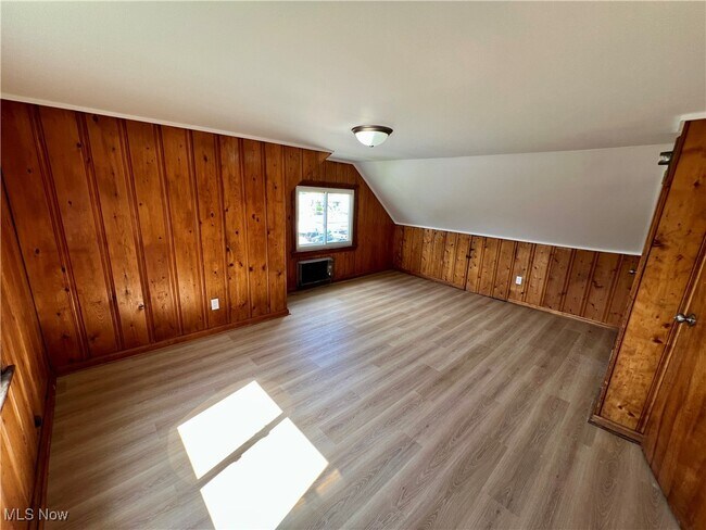 Building Photo - 117 W 29th St