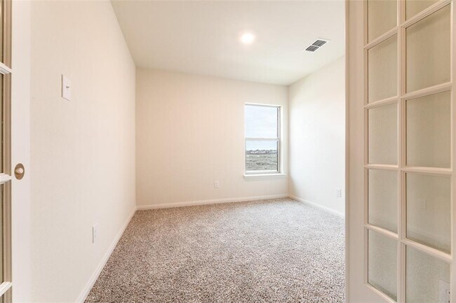 Building Photo - 3109 Killam Rd