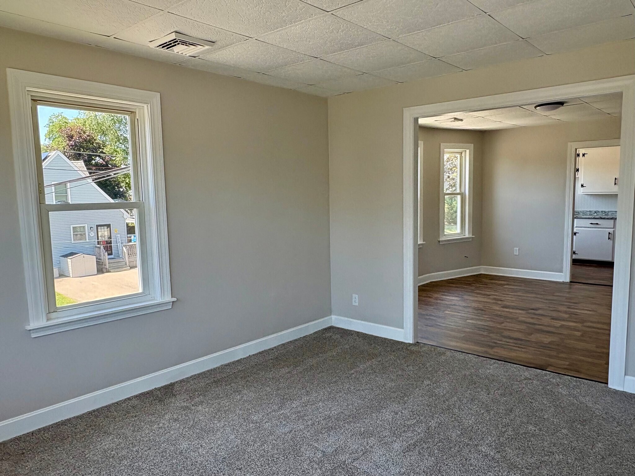 Building Photo - 163 Macomber Ave