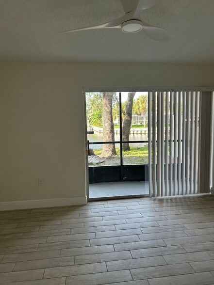 Building Photo - 9105 Tudor Dr