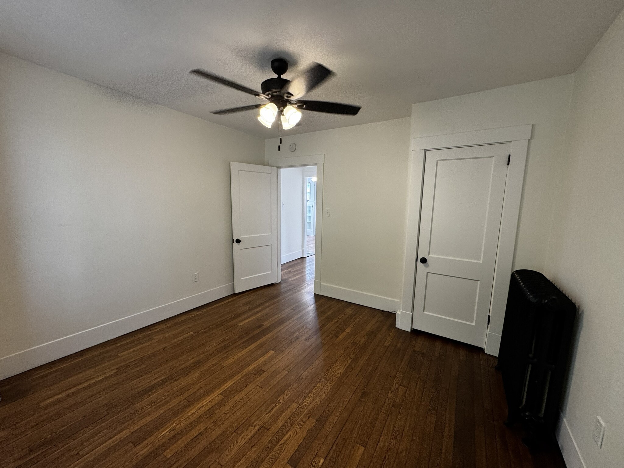 Building Photo - 2975 Belrose Ave