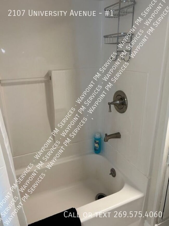 Building Photo - 2107 University Ave