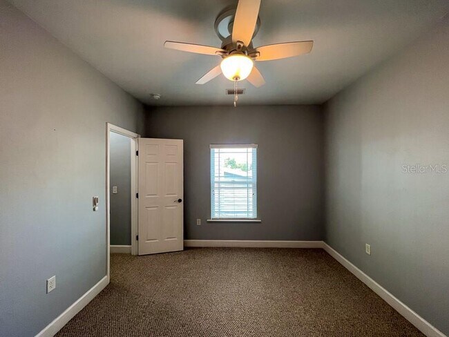 Building Photo - 5105 NW 22nd St