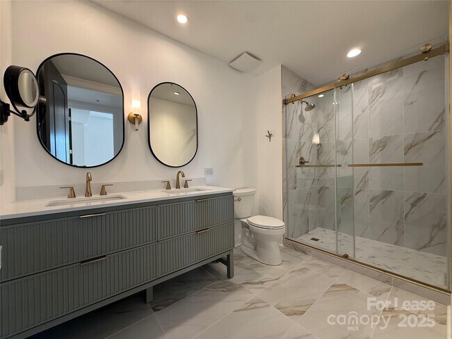 Building Photo - 4625 Piedmont Row Dr