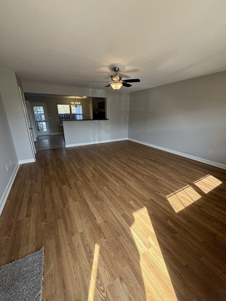 Building Photo - 5408 Perlou Ln