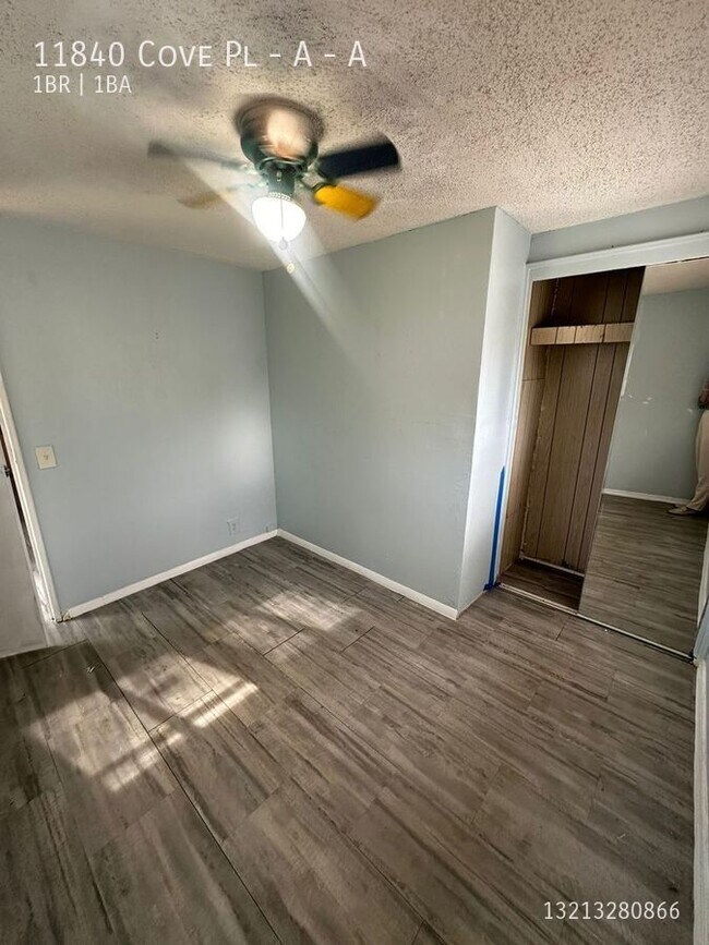 Building Photo - 11840 Cove Pl