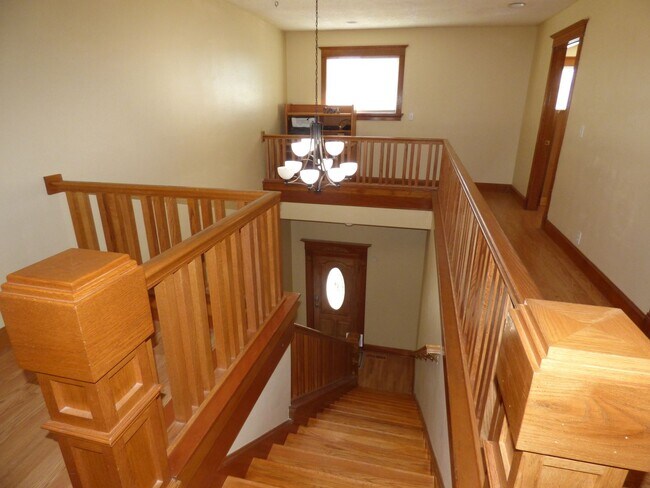 Building Photo - 4465 Countryside Ct NE