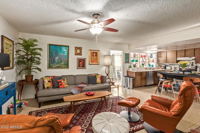 Building Photo - 12728 N 40th Pl