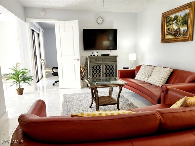 Building Photo - 3615 Boca Ciega Dr