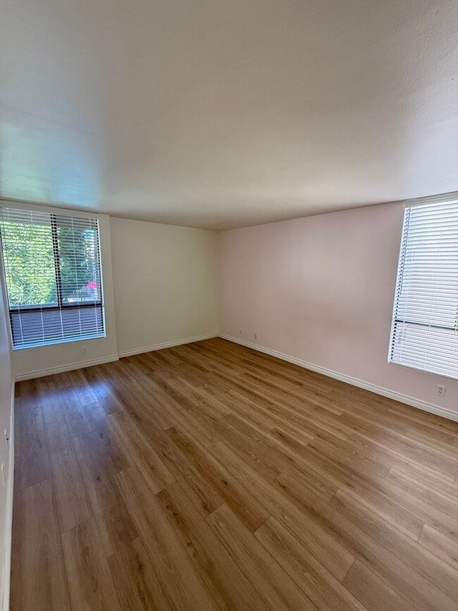 Building Photo - Beautifully located 2 Bedroom, 2 Bathroom, Canoga Park Condominium for Lease!