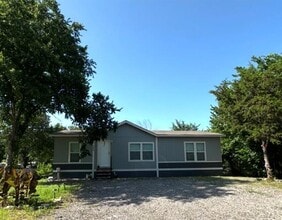 Building Photo - 3609 Shady Ln