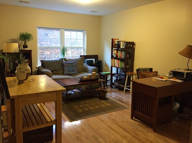 Building Photo - 225 Dayton Ave