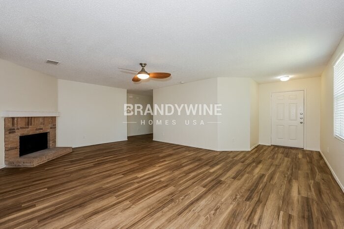 Building Photo - 3832 Irish Setter Dr