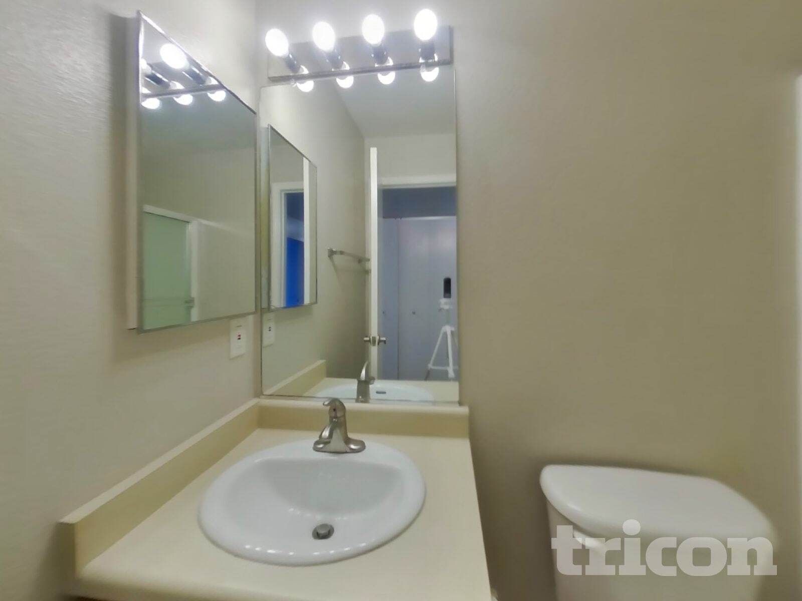 Building Photo - 9970 Brightridge Dr