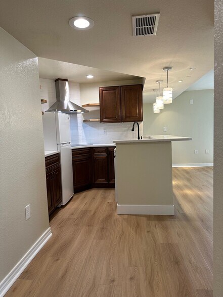 Building Photo - 4533 Idledale Dr