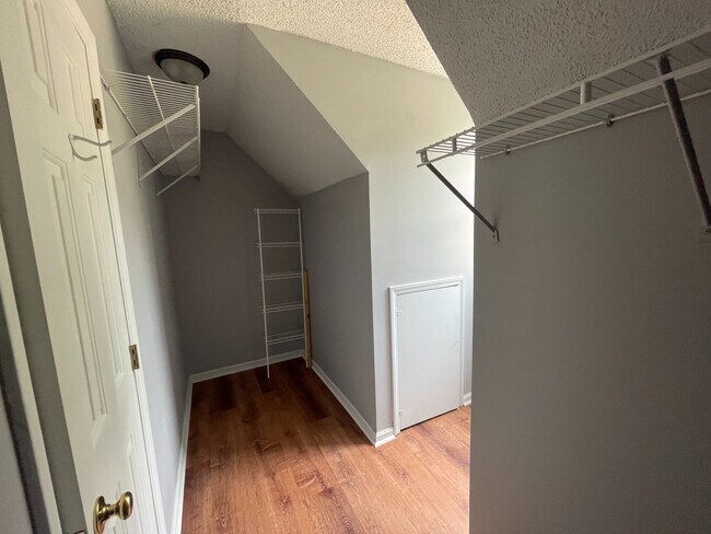Building Photo - Room in House on Newfoundland Ct