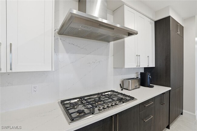 Building Photo - 1125 Central Ave