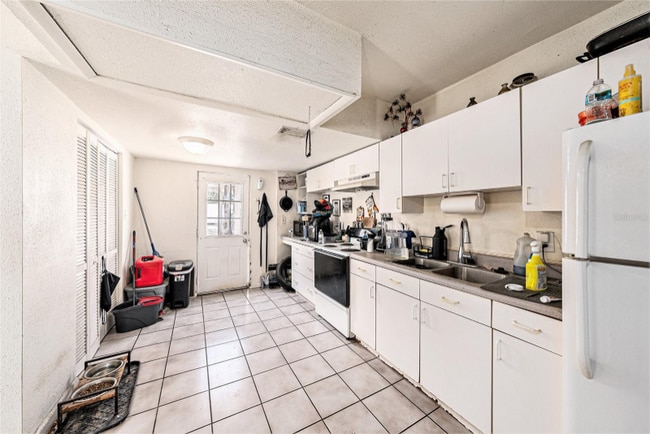 Building Photo - 1432 San Juan Ct