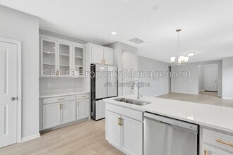 Building Photo - 8806 Lannister Dr