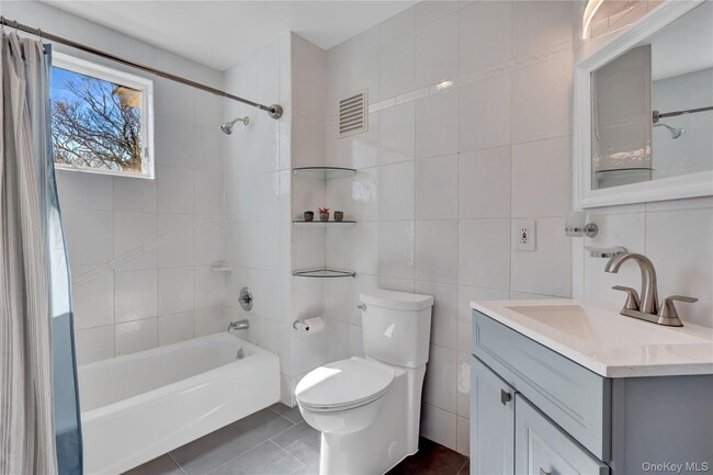 Building Photo - 45 Culross Dr