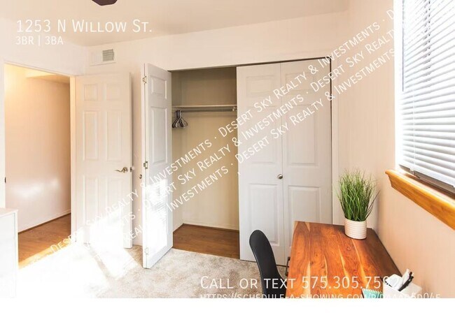 Building Photo - 1253 N Willow St