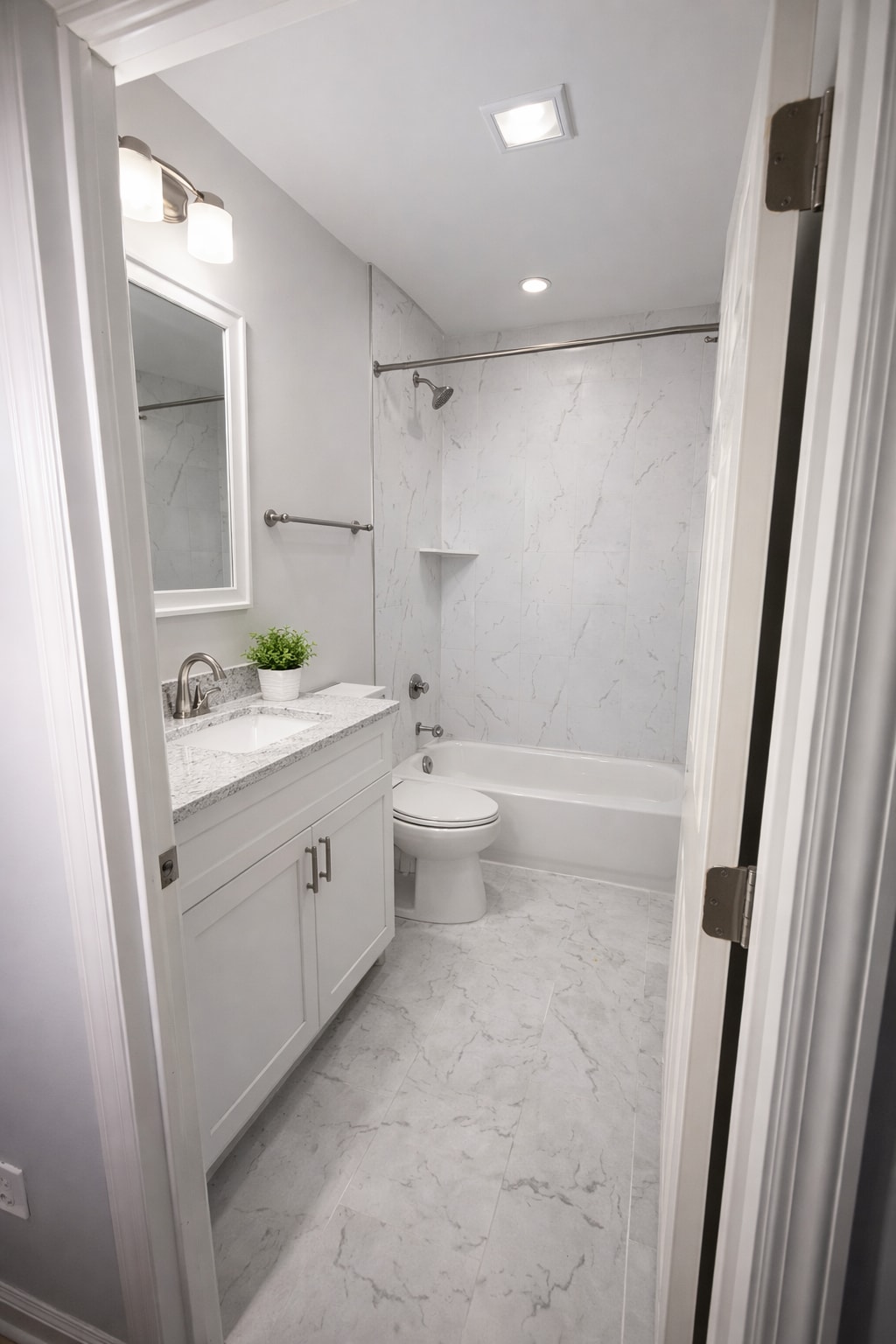 Building Photo - 68 Arch St