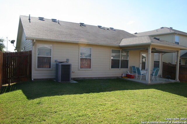 Building Photo - 136 Rattlesnake Way