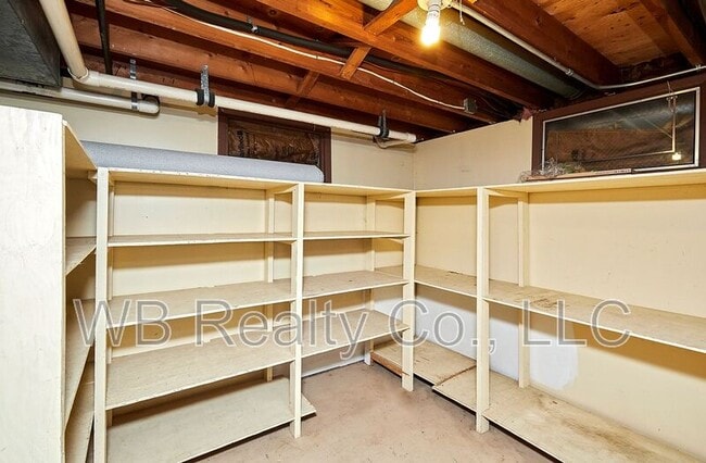 Building Photo - 2928 Vine St