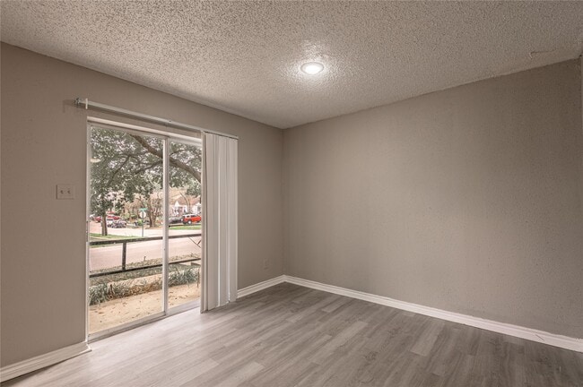 Building Photo - 1228 Ave O