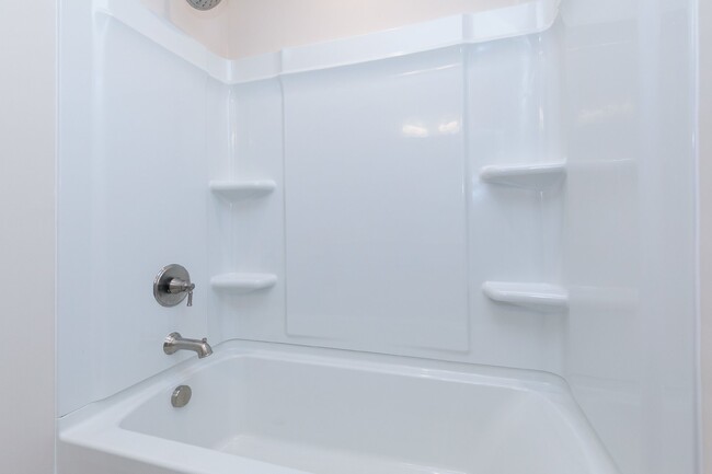 Building Photo - 237 Ribbon Rail St