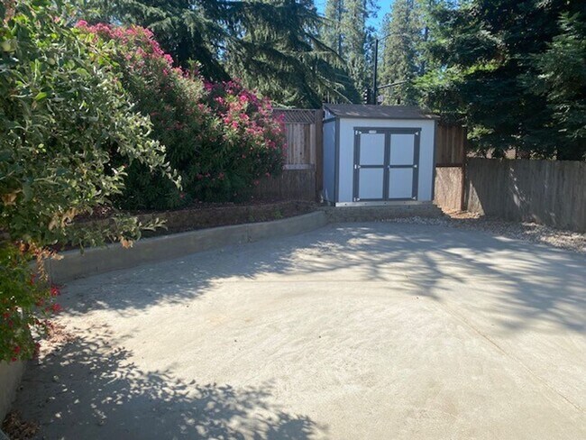 Building Photo - Immaculate Morgan Ranch Home