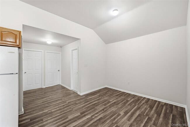 Building Photo - 144-07 Jamaica Ave