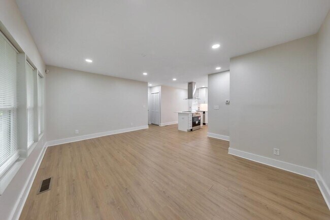 Building Photo - 1346 Wichita Dr SW