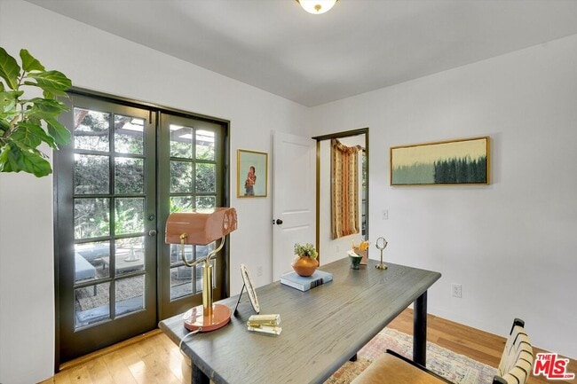 Building Photo - 4300 Laurelgrove Ave