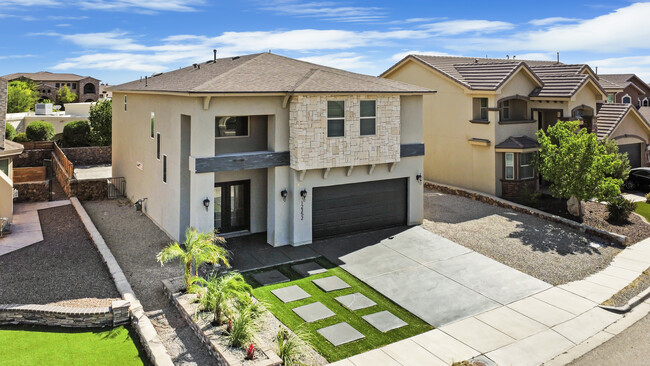 Building Photo - 12352 Stansbury Dr