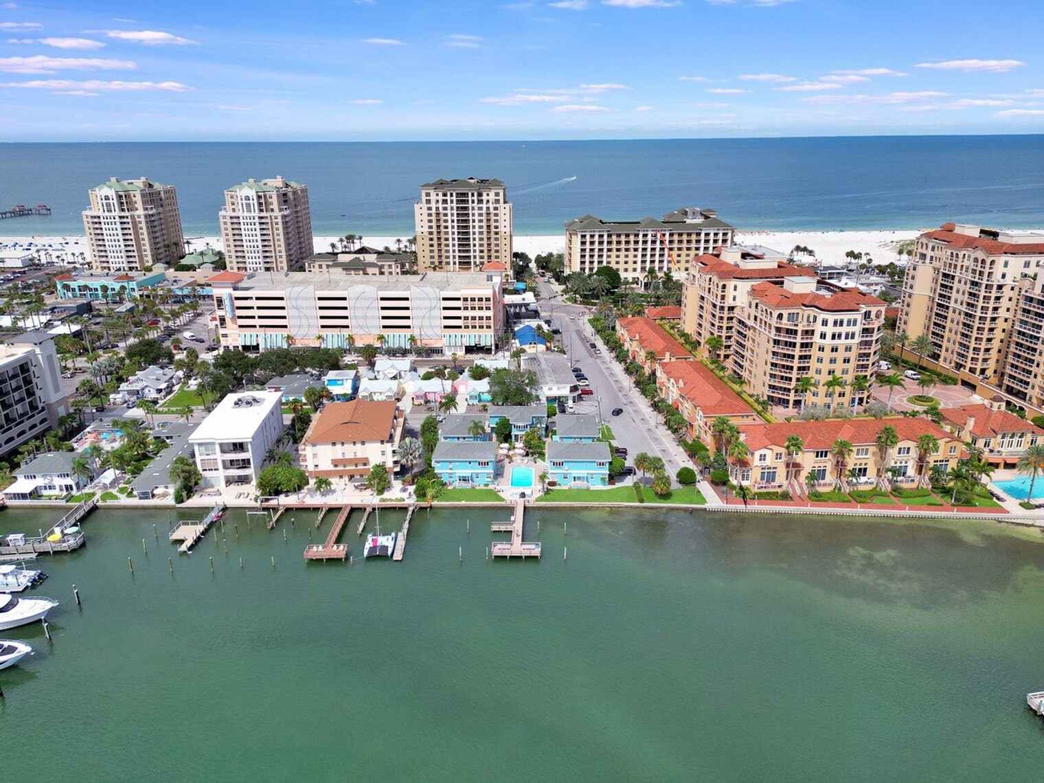 Building Photo - 483 E Shore Dr