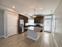 Building Photo - A - 153 E Brushy Canyon St - 1