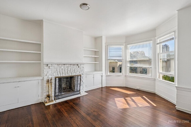 Building Photo - 1704 Steiner St