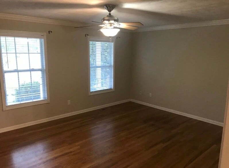 Building Photo - 1329 Copperfield Dr