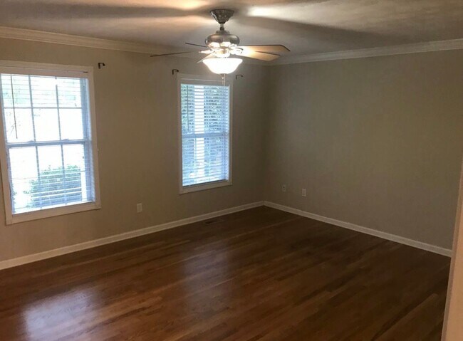 Building Photo - 1329 Copperfield Dr