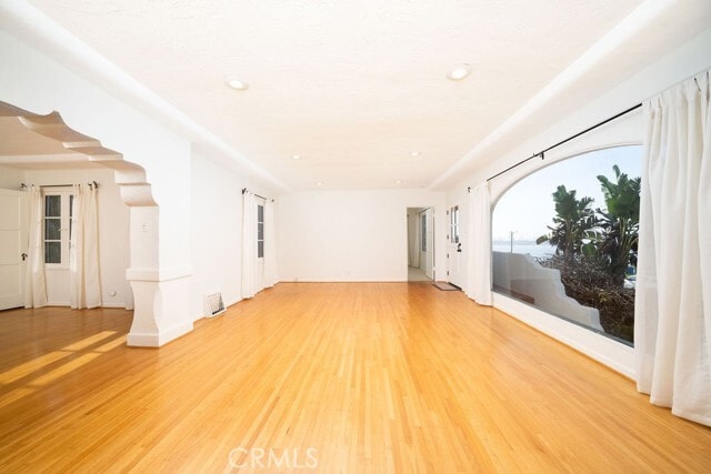 Building Photo - 8 S 36th Pl